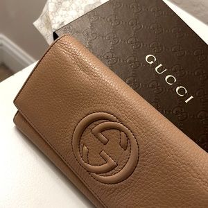 Authentic Gucci wallet
